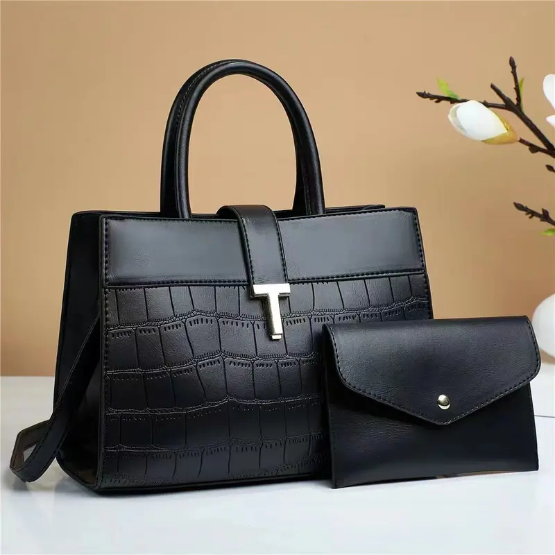 Minimalist Crossbody Bag Designed For Moms And Kids 1