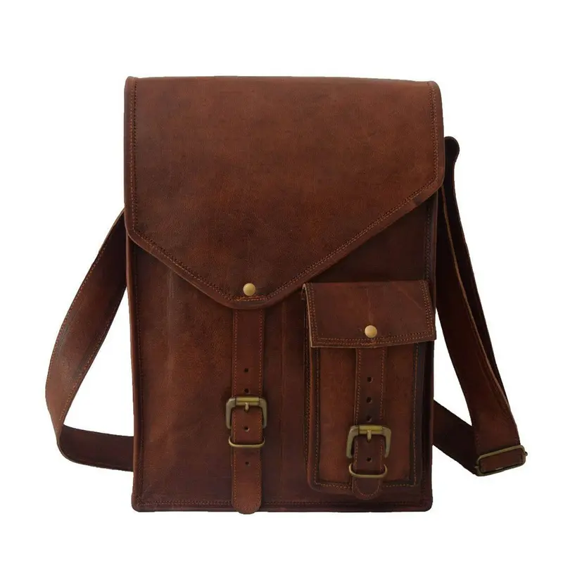 The Barnett Crossbody Bag: Stylish Everyday Carryall 1