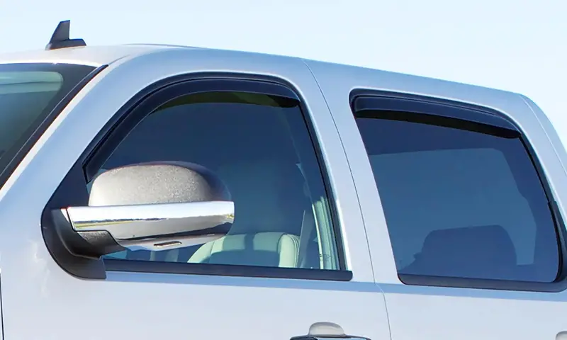 Lund Ventvisor Elite 4-Piece Wind Deflector Kit 1